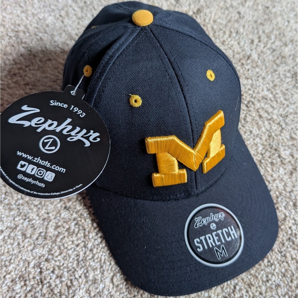 NWT Zephyr Michigan Wolverines Stretch Fit Hat Sz M Navy Blue